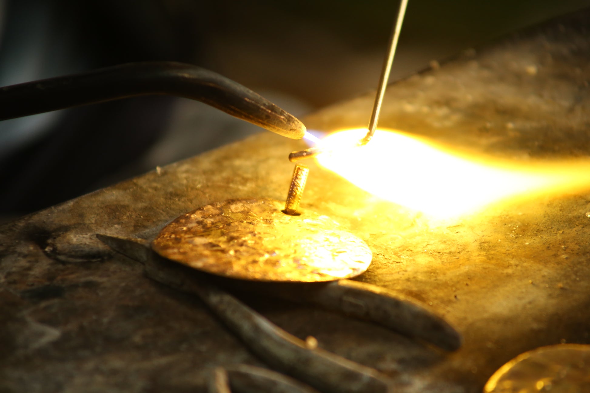 Drip coin pendant