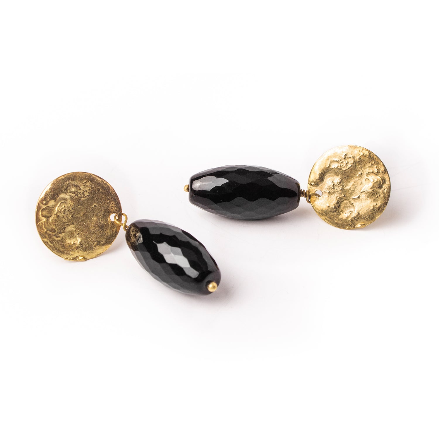 Pendiente Moneda con Ónix Negro